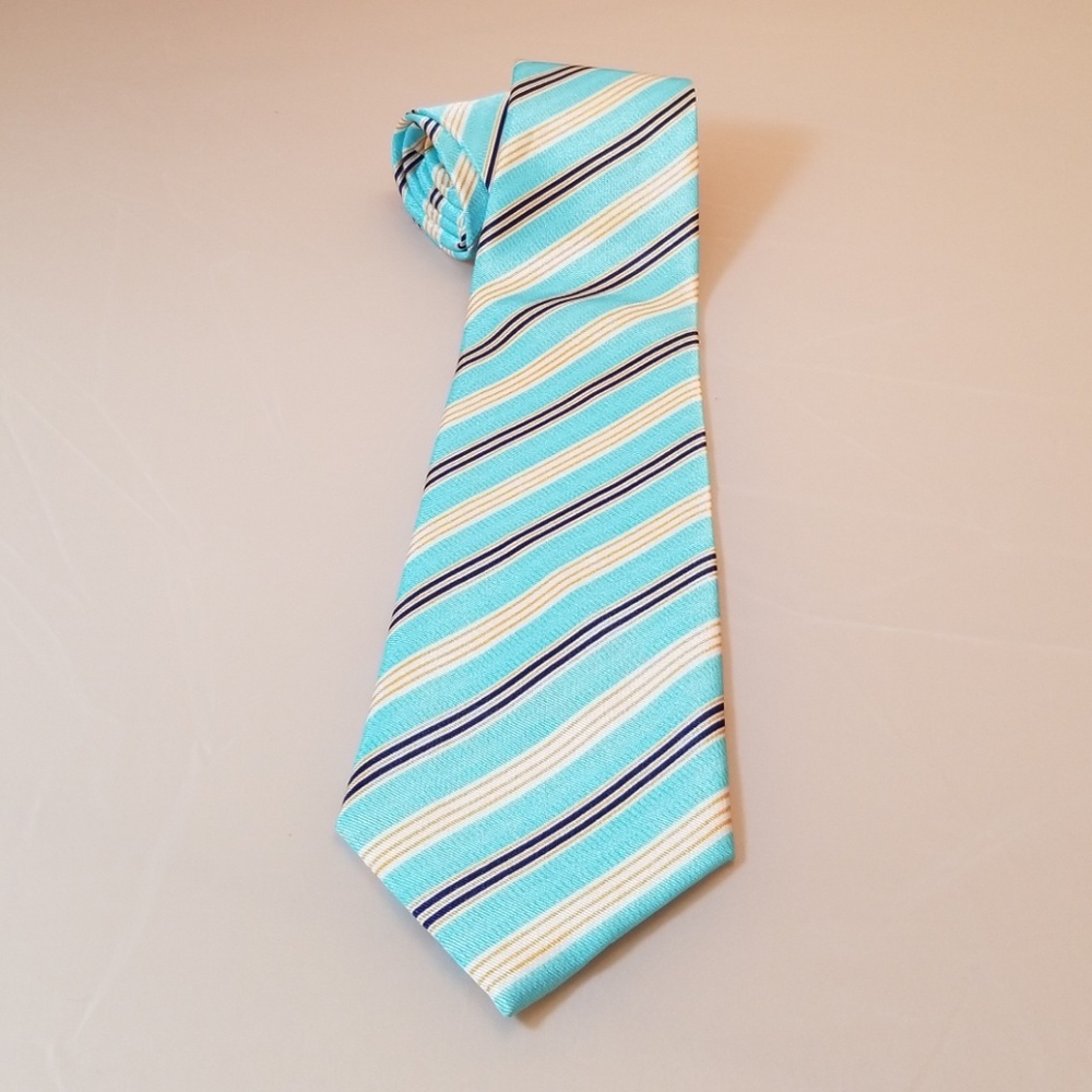 👔Ferragamo Gorgeous Men's Stripped 100% Silk Tie
